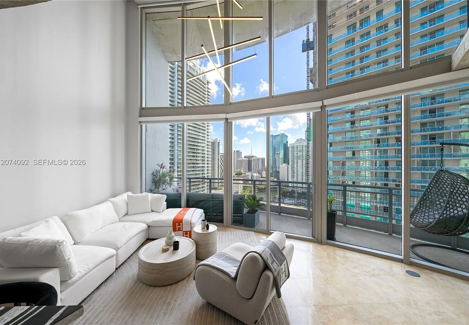 Neo Vertika Condo — Photo 4