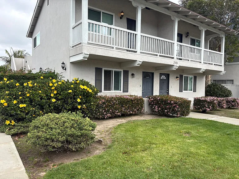 CitiZen South Bay on West 235th St. — Photo 16