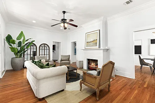 110 E Craig Pl #2 Photo 1