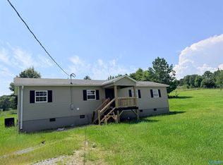 51 Dry Creek Ln, Gadsden, AL 35903