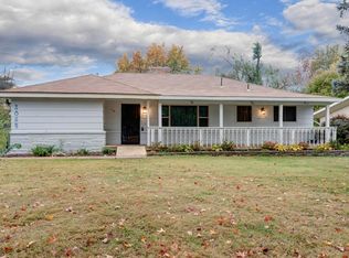 2054 E Seminole St, Springfield, MO 65804