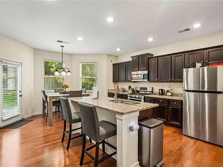 6216 Oakdale Ridge Ct SE — Photo 8