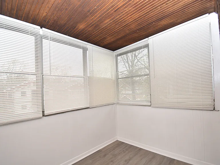 6360 Bancroft Ave #1 — Photo 16