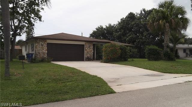 1st image of 27936 Temple Terrace Dr