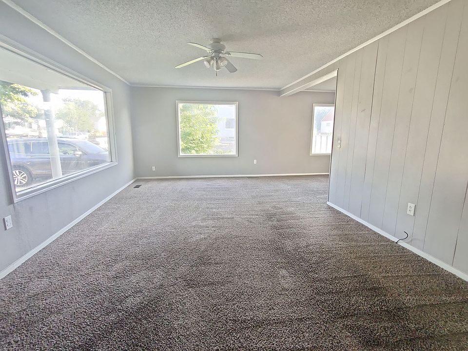 1st image of 1450 Thayer Dr