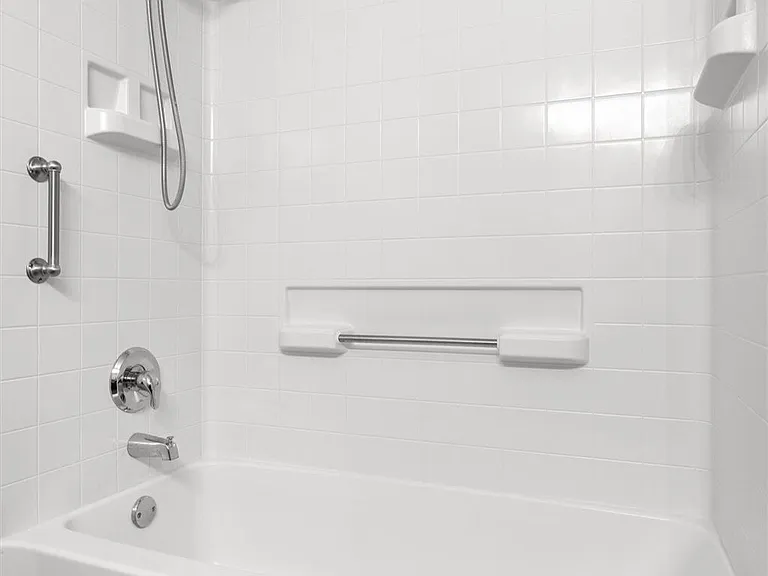 330 Portsmouth Dr — Photo 34