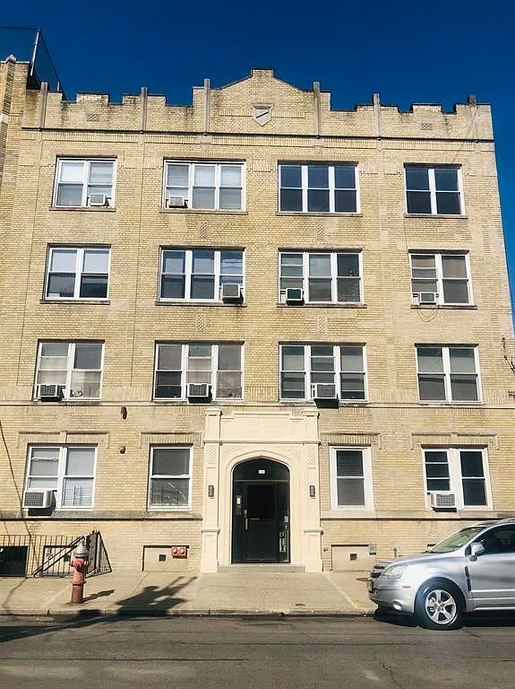 135 Van Wagenen Ave, Jersey City, NJ 07306 — Photo 1