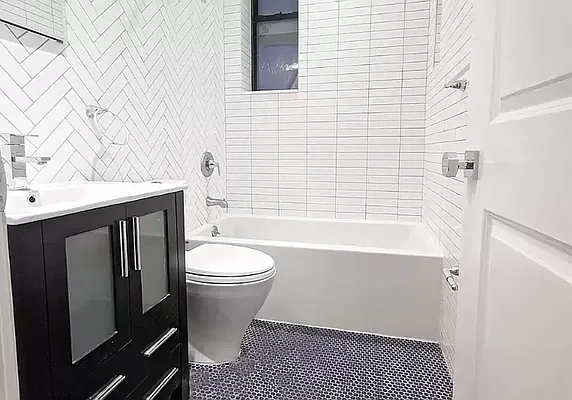 Rented by Avenues Real Estate | media 13