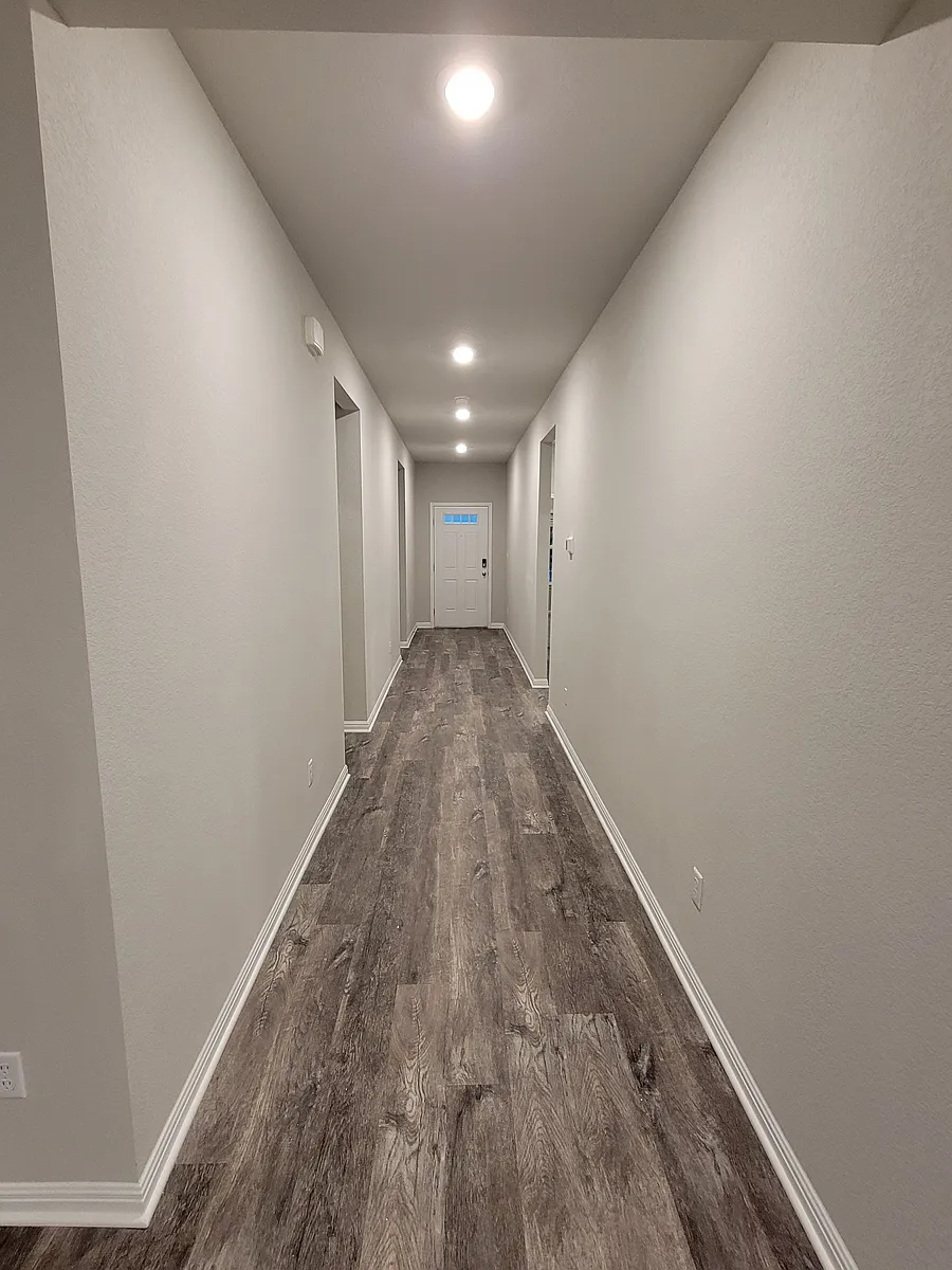 Entry Hallway - 910 Main St