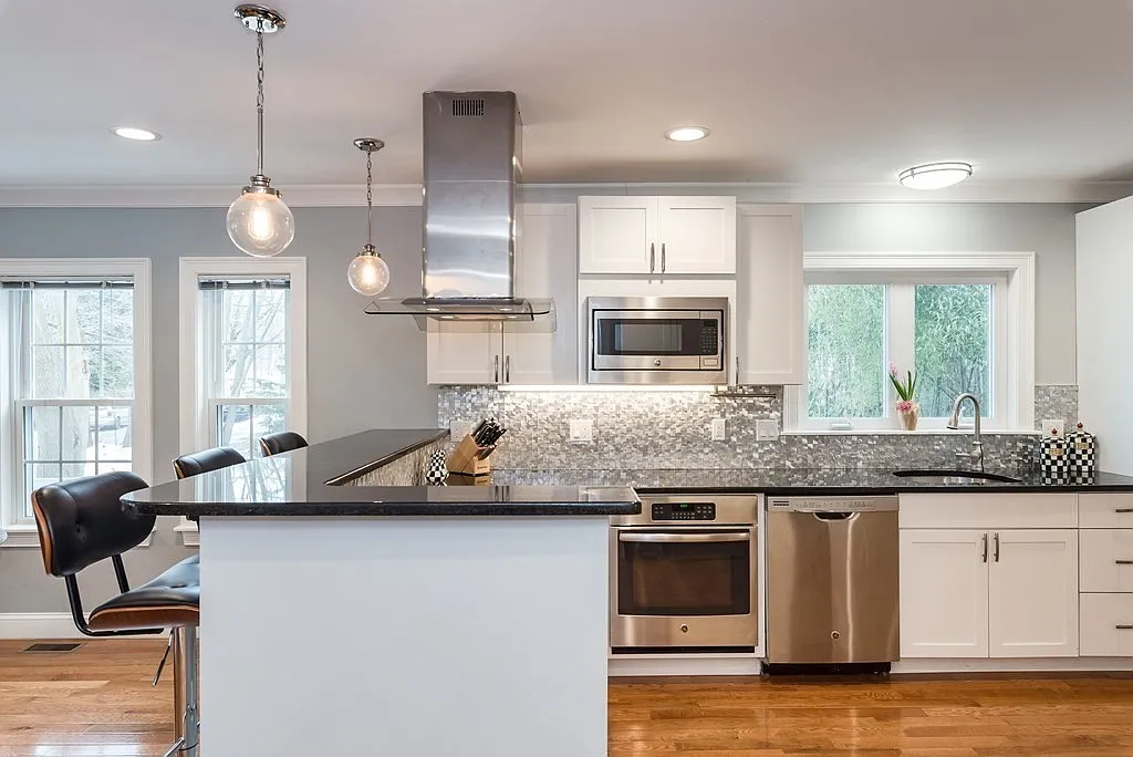 2 bed, 1000 sqft, $3,500 — Photo 1
