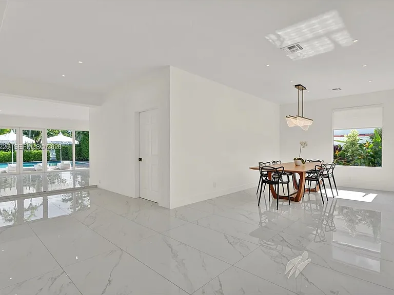 1777 Daytonia Rd — Photo 8