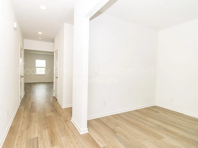 105 Saddlebred Way — Photo 8
