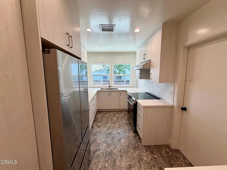 131 Poinsettia Ave — Photo 5