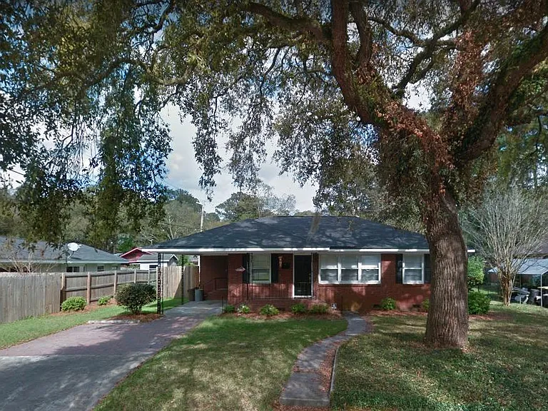 5510 Habersham St — Photo 1