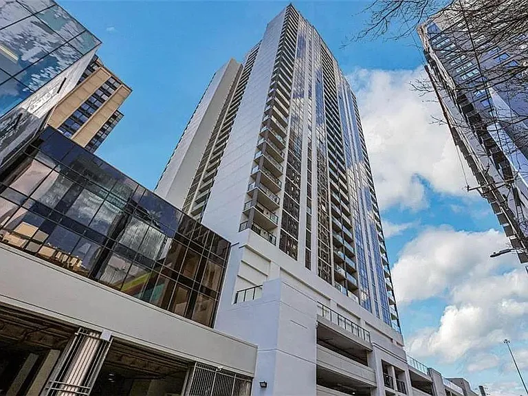 1280 W Peachtree St NW #1005 — Photo 3