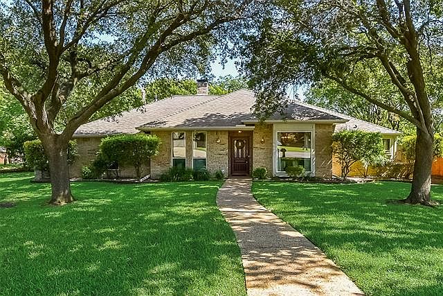 1st image of 608 Woodhill Cir