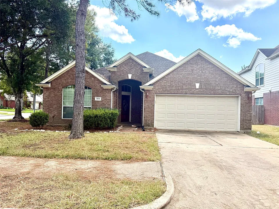 4914 Surrey Park Cir