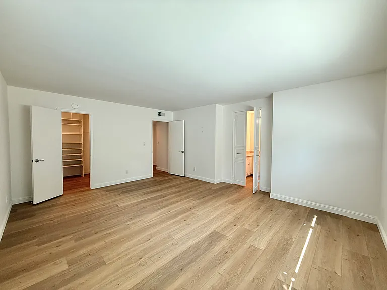 5770 Soledad Mountain Rd — Photo 31