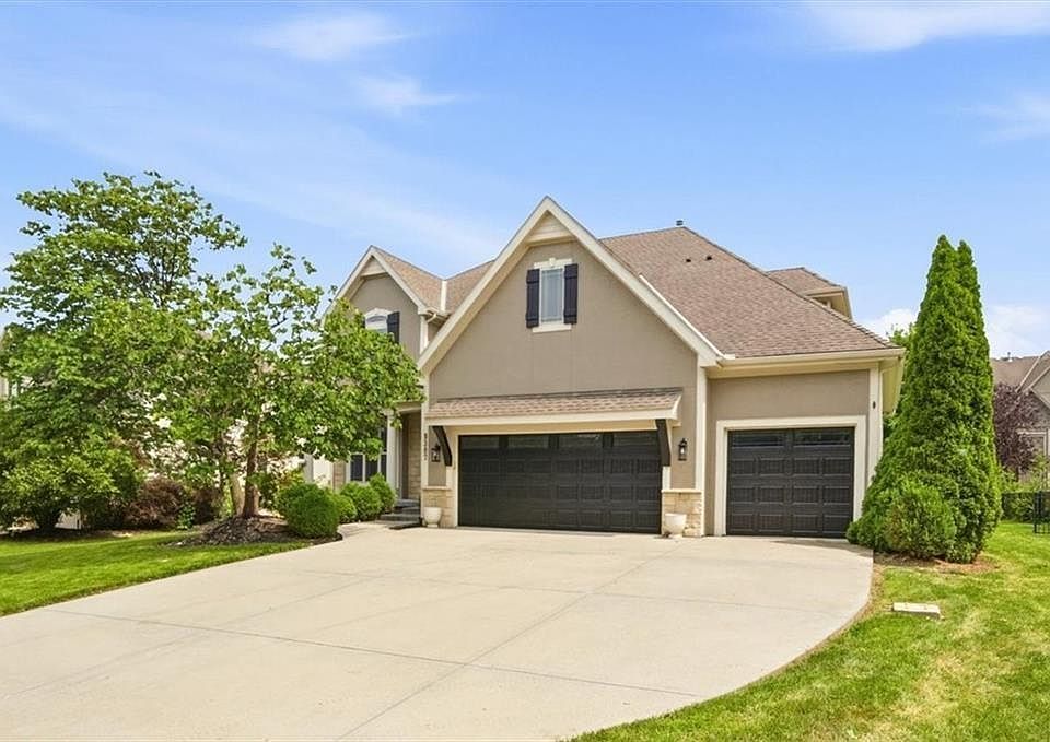 1st image of 9307 W 155th Ct
