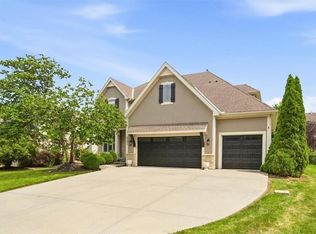 9307 W 155th Ct, Overland Park, KS 66221