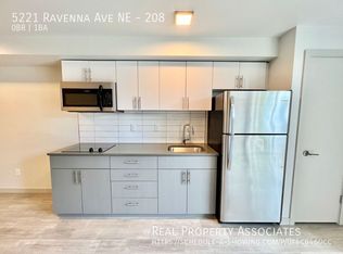 5221 Ravenna Ave NE, Seattle, WA 98105
