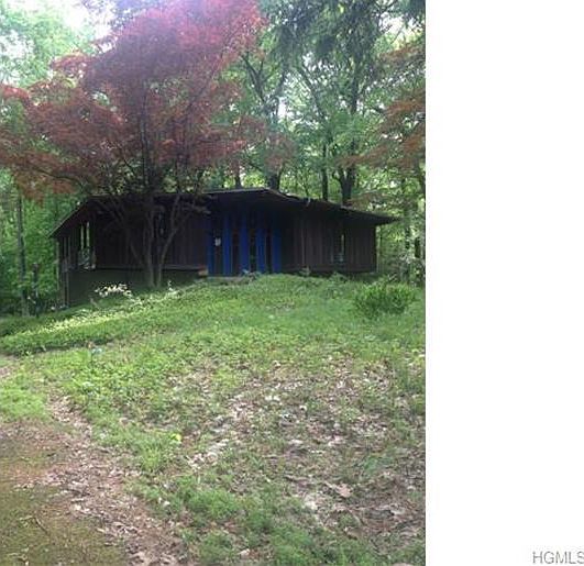 1st image of 31 White Birch Dr