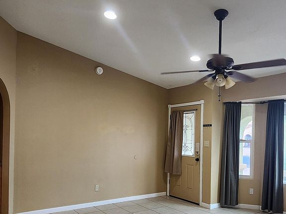 3rd image of 3409 E DOLPHIN Avenue