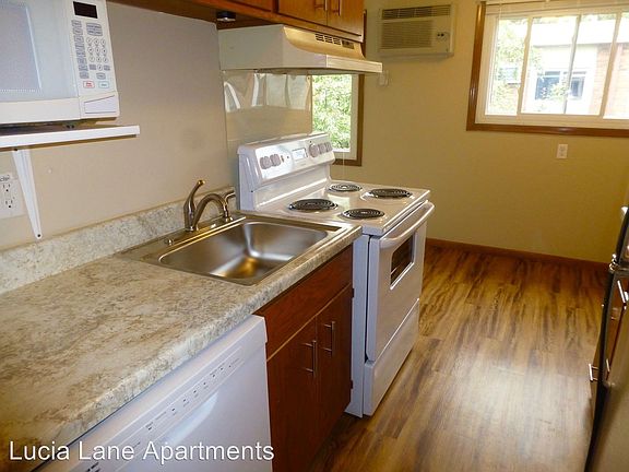 4th image of 6670 Lucia Ln NE APT 9
