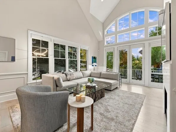 2 Heron Way, Hingham, MA 02043