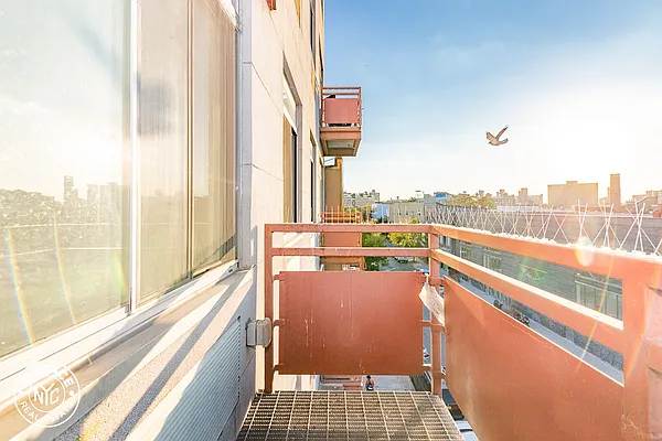 Rented by MySpaceNYC | media 58