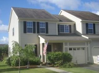19 Cardinal Ln, Essex Junction, VT 05452