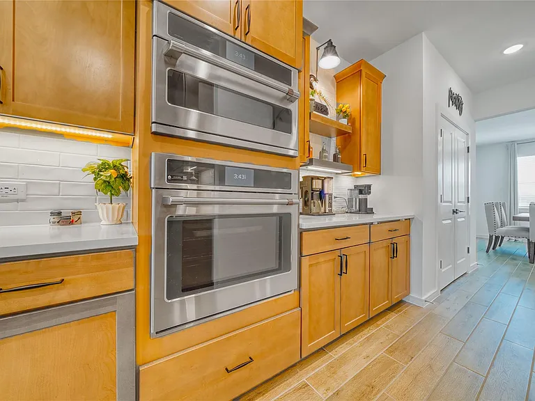12202 Old Fashion Cir — Photo 13