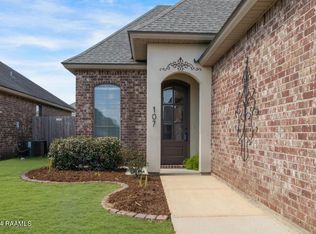 107 Kipling St, Youngsville, LA 70592