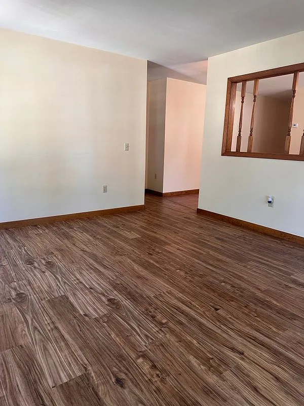 2 bed, 1.0 bath, 1500 sqft, $2,950 — Photo 4