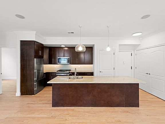 2nd image of 254 Baltic St #1