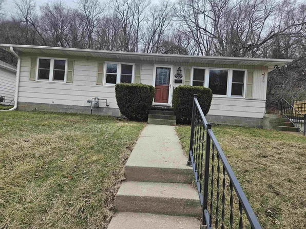 660 Kaufmann Ave, Dubuque, IA 52001