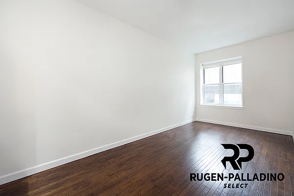 Rented by R New York | media 10