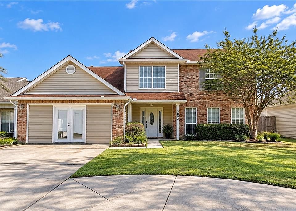 1st image of 2033 Heather Ln