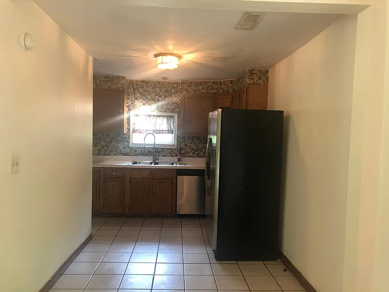 2514 Smith Creek Rd — Photo 2