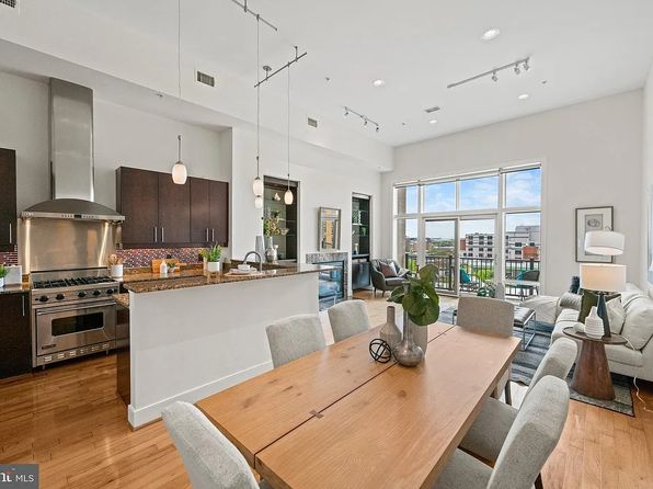 1332 Belmont St NW APT 301
