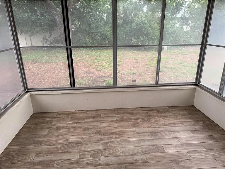 2236 Morningside Dr — Photo 18