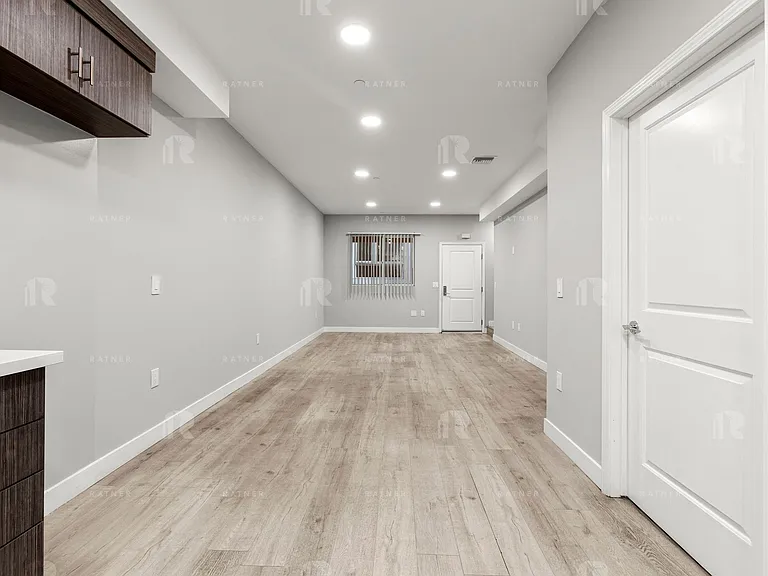 (Ar/Ji/Yo:B) 10960 Ratner Street — Photo 13