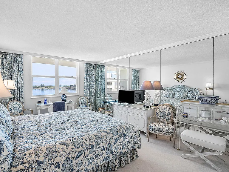 2600 N Flagler Dr #Penthouse 4 — Photo 12