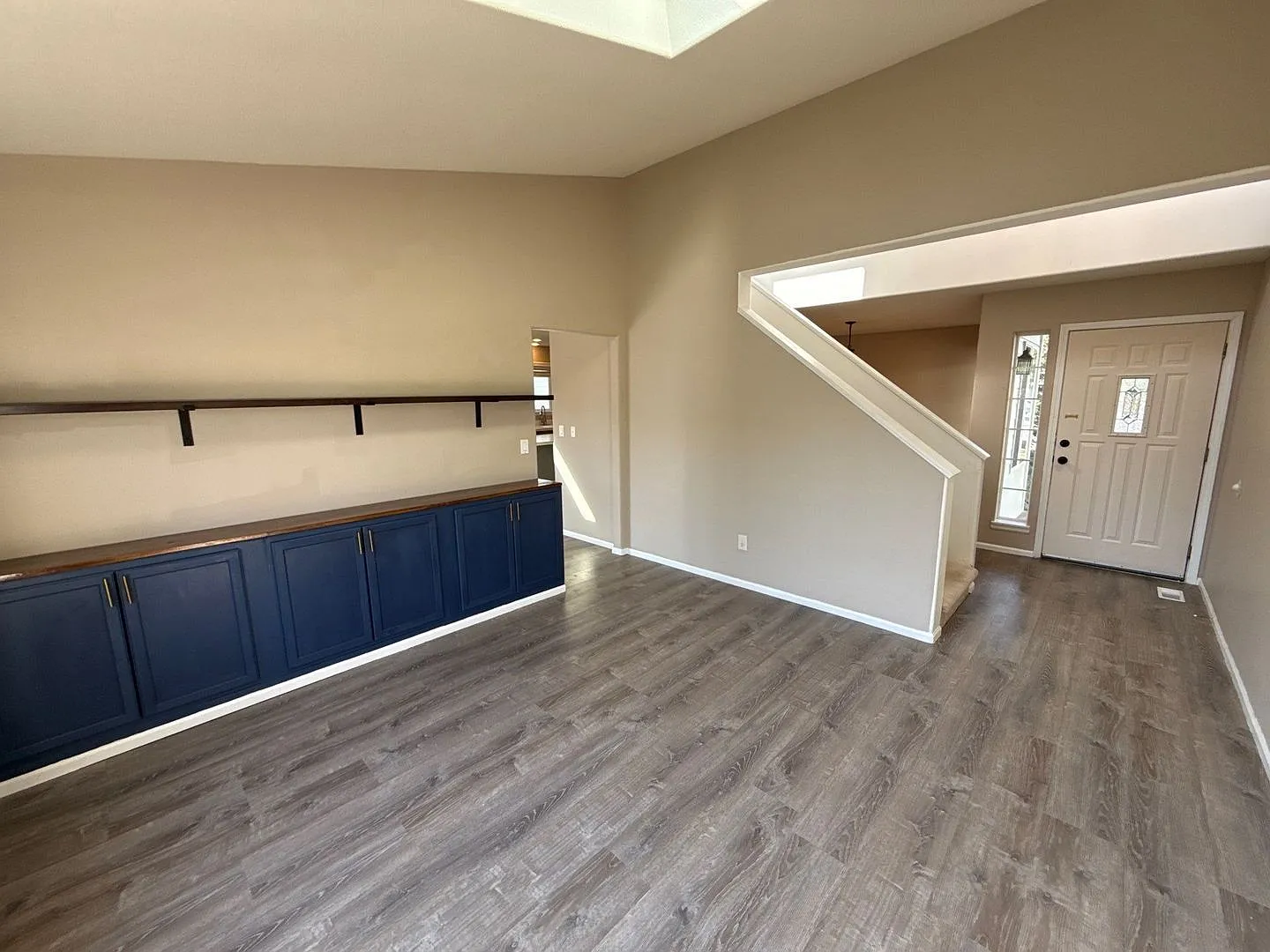 3 bed, 2.5 bath, 1694 sqft, $2,445 — Photo 3