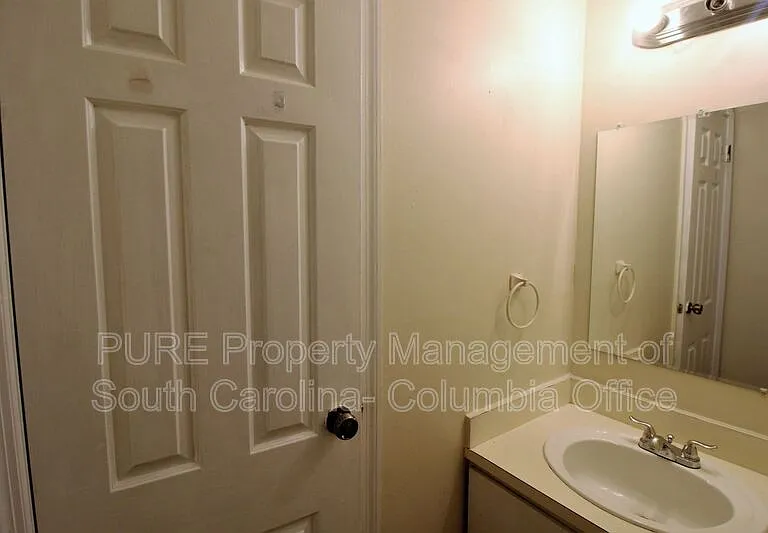 403 Charwood Ln — Photo 44