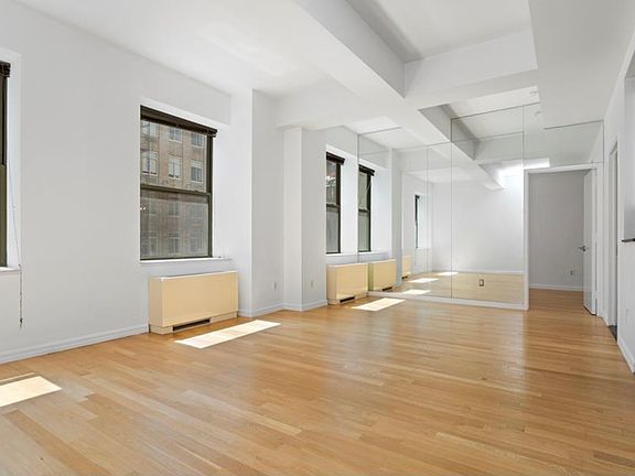 4th image of 99 John St APT 1705