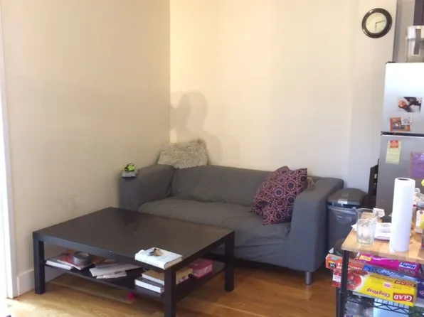 471 Grand St, Brooklyn, NY 11211