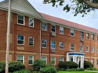 13773 Cedar Rd APT 202, Cleveland, OH 44118