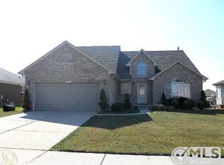 50691 Commons Dr, Macomb, MI 48042
