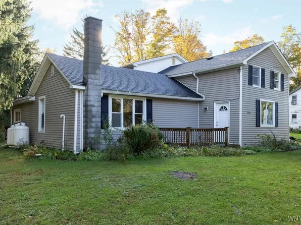 5381 E Creek Rd, South Wales, NY 14139